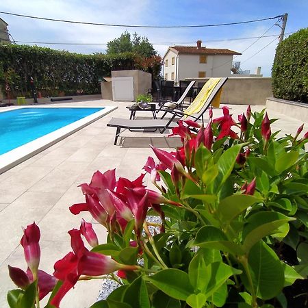 Villa Krasa Sea View Apartmants With Pool Ližnjan エクステリア 写真