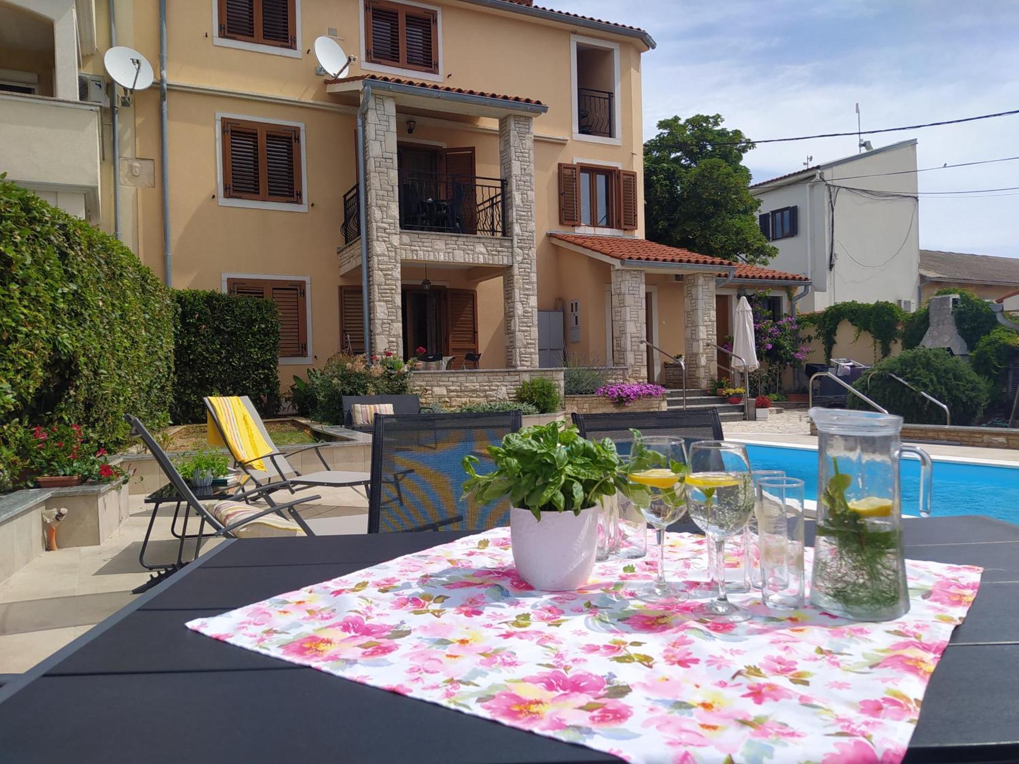 Villa Krasa Sea View Apartmants With Pool Ližnjan エクステリア 写真