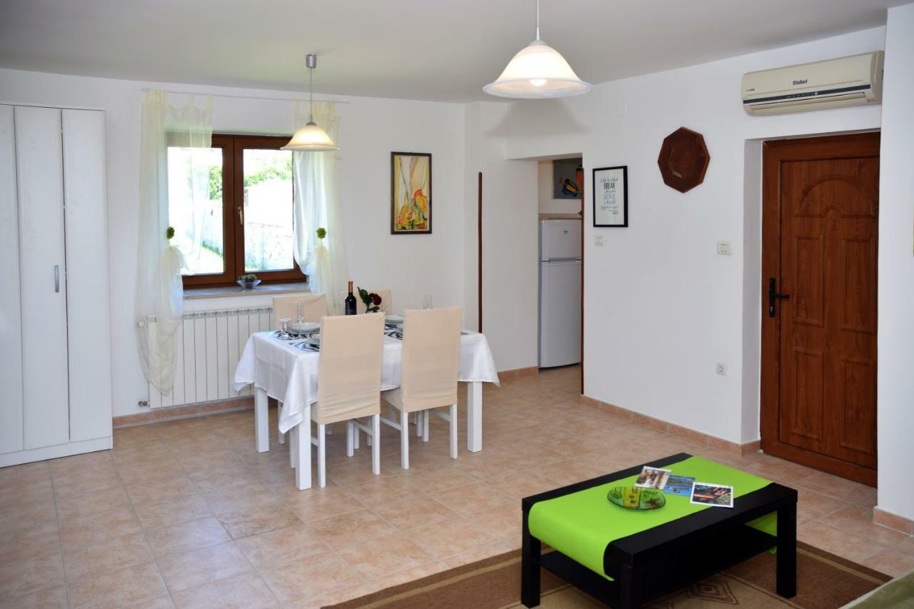 Villa Krasa Sea View Apartmants With Pool Ližnjan エクステリア 写真